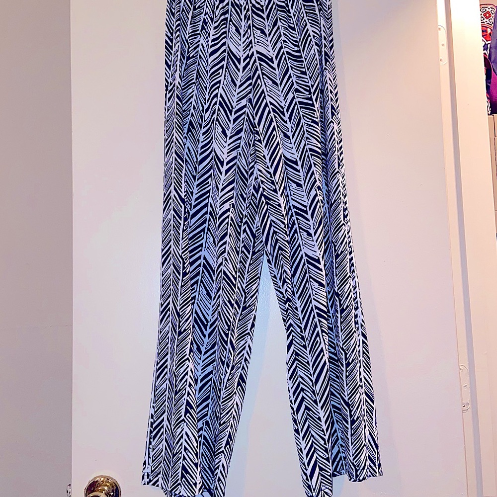 EUC Navy Blue & White Pull-On Pattern Pants